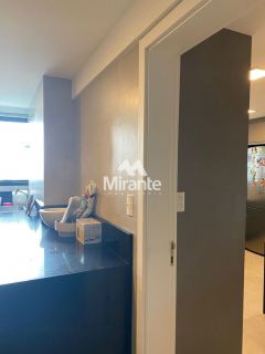 Apartamento Para Alugar com 4 quartos sendo 4 suítes no bairro Santa Mônica em Feira De Santana