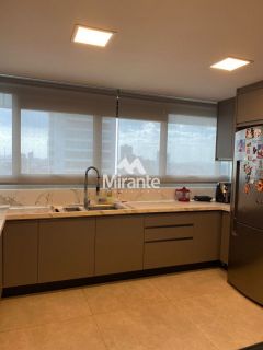 Apartamento Para Alugar com 4 quartos sendo 4 suítes no bairro Santa Mônica em Feira De Santana