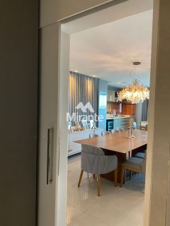 Apartamento Para Alugar com 4 quartos sendo 4 suítes no bairro Santa Mônica em Feira De Santana