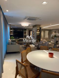 Apartamento Para Alugar com 4 quartos sendo 4 suítes no bairro Santa Mônica em Feira De Santana