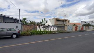 Lote / Terreno de Bairro Para Alugar no bairro Presidente Getúlio Vargas em Feira De Santana