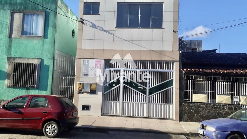 Prédio / Edifício Inteiro Comercial Para Alugar no bairro Centro em Feira De Santana