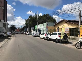Casa Para Alugar com 5 quartos no bairro Centro em Feira De Santana