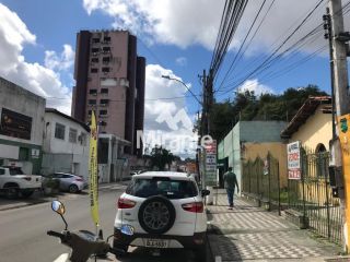 Casa Para Alugar com 5 quartos no bairro Centro em Feira De Santana