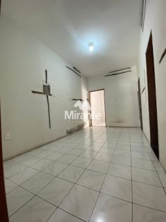 Casa Para Alugar com 3 quartos no bairro Ponto Central em Feira De Santana