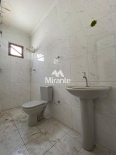 Casa Para Alugar com 3 quartos no bairro Ponto Central em Feira De Santana