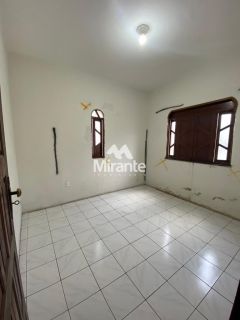Casa Para Alugar com 3 quartos no bairro Ponto Central em Feira De Santana