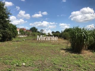 Lote / Terreno de Bairro Para Alugar no bairro Cidade Nova em Feira De Santana