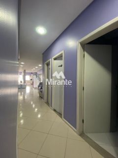 Prédio / Edifício Inteiro Comercial Para Alugar no bairro Centro em Feira De Santana
