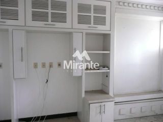 Apartamento Para Alugar com 4 quartos sendo 3 suítes no bairro Kalilândia em Feira De Santana