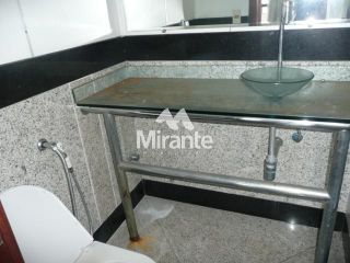 Apartamento Para Alugar com 4 quartos sendo 3 suítes no bairro Kalilândia em Feira De Santana