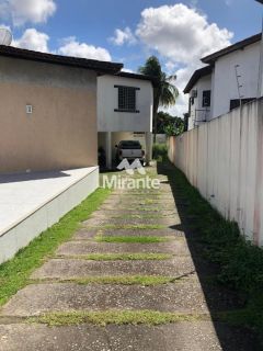 Casa Para Alugar com 3 quartos sendo 3 suítes no bairro Parque Getúlio Vargas em Feira De Santana