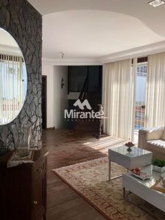 Casa Para Alugar com 3 quartos sendo 3 suítes no bairro Parque Getúlio Vargas em Feira De Santana