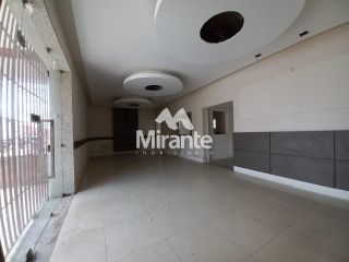 Casa Para Alugar no bairro Centro em Feira De Santana