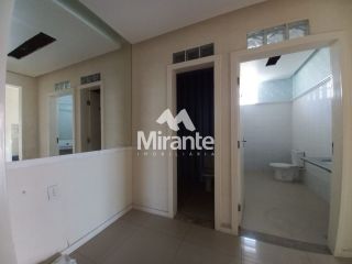 Casa Para Alugar no bairro Centro em Feira De Santana