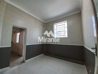 Casa Para Alugar no bairro Centro em Feira De Santana