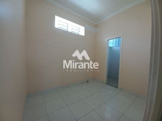 Casa Para Alugar no bairro Centro em Feira De Santana
