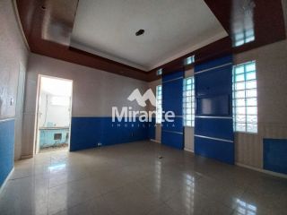 Casa Para Alugar no bairro Centro em Feira De Santana
