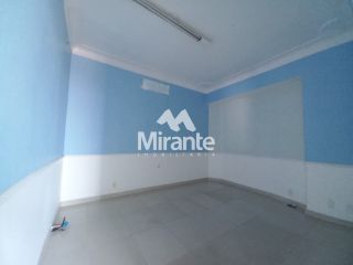 Casa Para Alugar no bairro Centro em Feira De Santana