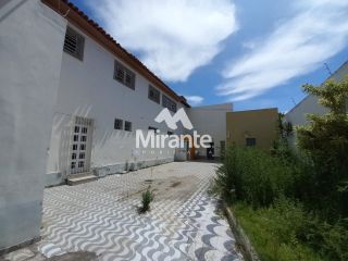 Casa Para Alugar no bairro Centro em Feira De Santana