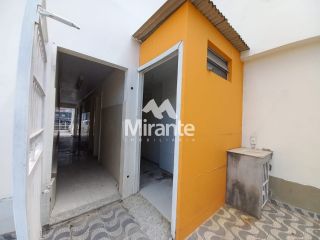 Casa Para Alugar no bairro Centro em Feira De Santana