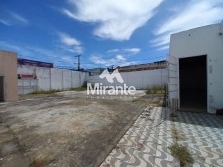 Casa Para Alugar no bairro Centro em Feira De Santana