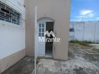 Casa Para Alugar no bairro Centro em Feira De Santana