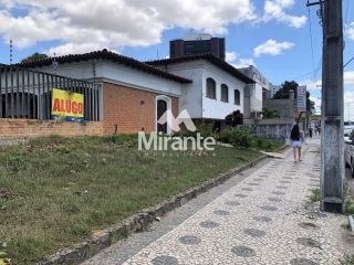Casa Para Alugar no bairro Centro em Feira De Santana