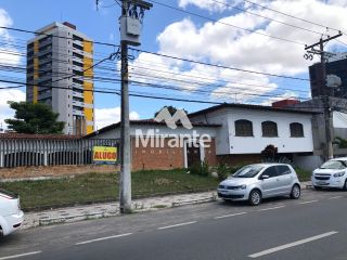 Casa Para Alugar no bairro Centro em Feira De Santana