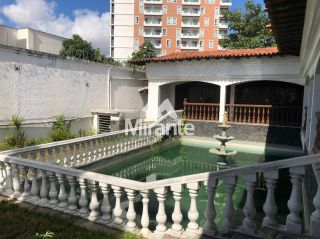 Casa Para Alugar no bairro Centro em Feira De Santana