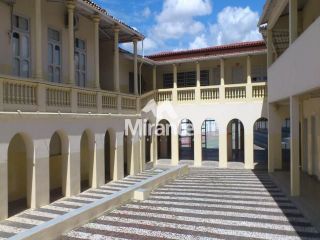 Prédio / Edifício Inteiro Comercial Para Alugar no bairro Centro em Feira De Santana