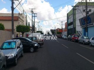 Prédio / Edifício Inteiro Comercial Para Alugar no bairro Centro em Feira De Santana