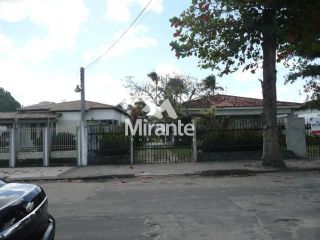 Casa Para Alugar com 4 quartos sendo 1 suíte no bairro Kalilândia em Feira De Santana