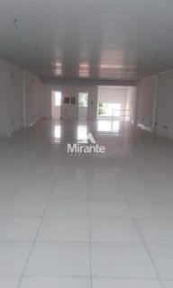 Prédio / Edifício Inteiro Comercial Para Alugar no bairro São João em Feira De Santana