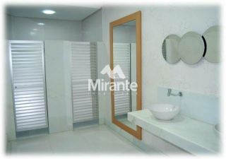 Prédio / Edifício Inteiro Comercial Para Alugar no bairro Conceição em Feira De Santana