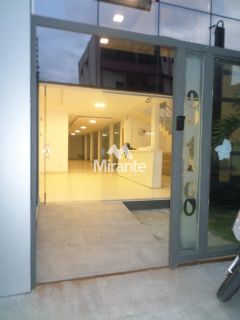 Prédio / Edifício Inteiro Comercial Para Alugar no bairro Santa Mônica em Feira De Santana