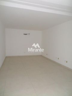 Prédio / Edifício Inteiro Comercial Para Alugar no bairro Santa Mônica em Feira De Santana