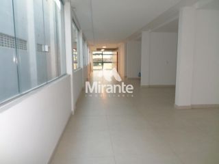Prédio / Edifício Inteiro Comercial Para Alugar no bairro Santa Mônica em Feira De Santana