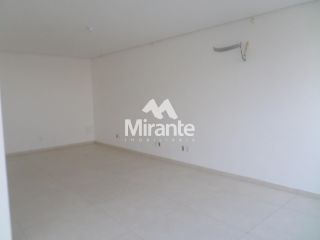 Prédio / Edifício Inteiro Comercial Para Alugar no bairro Santa Mônica em Feira De Santana