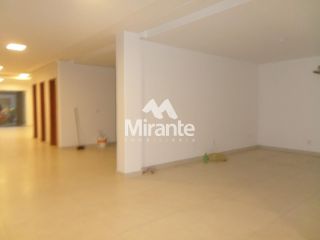 Prédio / Edifício Inteiro Comercial Para Alugar no bairro Santa Mônica em Feira De Santana