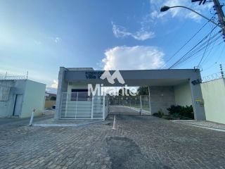 Casa de Condomínio Para Alugar 3 suítes no bairro Caseb em Feira De Santana