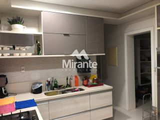 Apartamento Para Vender com 4 quartos sendo 4 suítes no bairro Santa Mônica em Feira De Santana