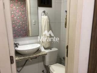 Apartamento Para Vender com 4 quartos sendo 4 suítes no bairro Santa Mônica em Feira De Santana