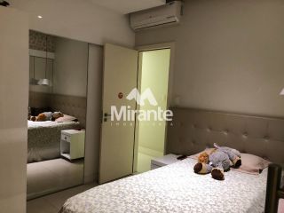Apartamento Para Vender com 4 quartos sendo 4 suítes no bairro Santa Mônica em Feira De Santana
