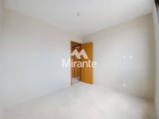 Casa de Condomínio Para Vender com 4 quartos sendo 2 suítes no bairro Lagoa Salgada em Feira De Santana