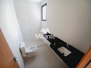 Casa de Condomínio Para Vender com 4 quartos sendo 2 suítes no bairro Lagoa Salgada em Feira De Santana