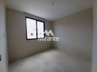 Casa de Condomínio Para Vender com 4 quartos sendo 2 suítes no bairro Lagoa Salgada em Feira De Santana