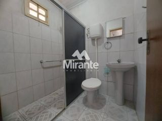 Casa Para Vender com 3 quartos sendo 1 suíte no bairro 35 BI em Feira De Santana