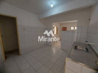Casa Para Vender com 3 quartos sendo 1 suíte no bairro 35 BI em Feira De Santana