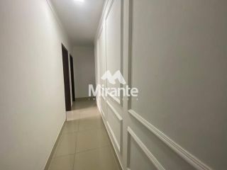 Casa Para Alugar com 5 quartos sendo 1 suíte no bairro Capuchinhos em Feira De Santana